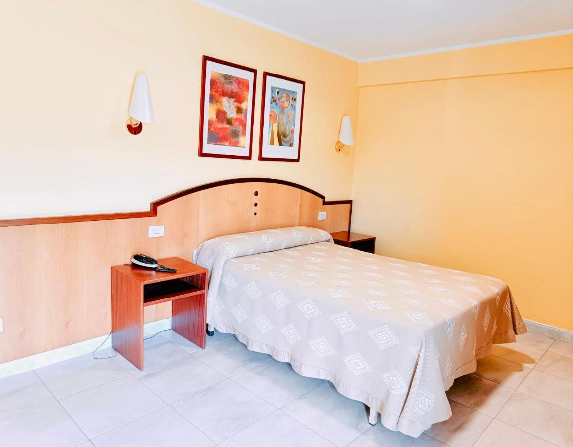 Hotel Alameda Villaviciosa  Exteriér fotografie